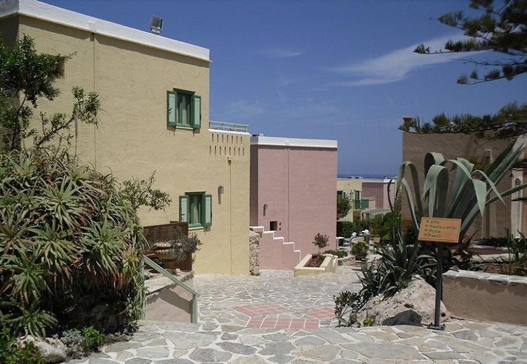 Ανακαίνιση και αναδιαμόρφωση ξενοδοχειακής μονάδας Aquis Silva Beach στην Χερσόννησο Κρήτης