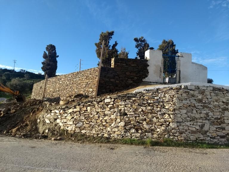 Restoration of walls in the settlements of Kourounohori K, Melanon and Vivlou